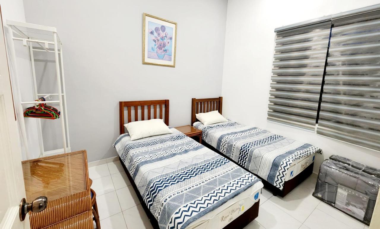 Bk House Melaka Villa ภายนอก รูปภาพ
