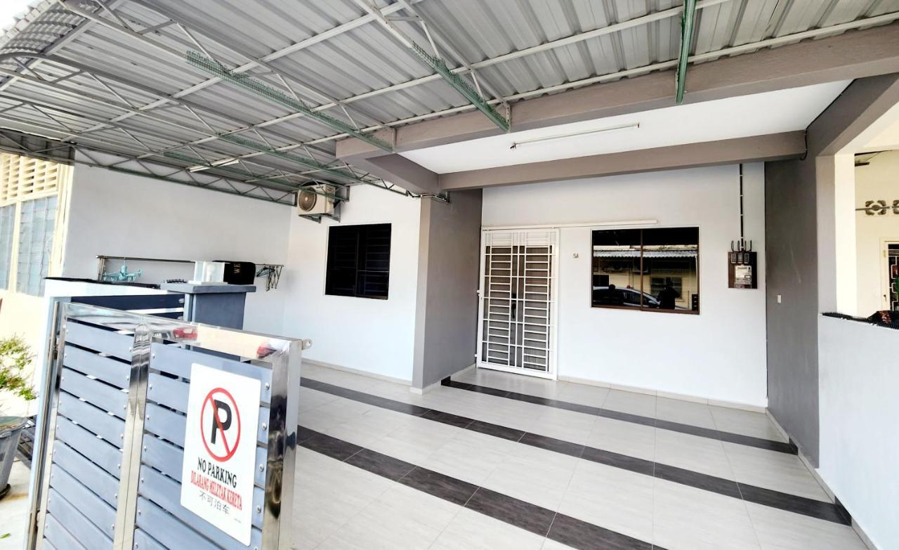 Bk House Melaka Villa ภายนอก รูปภาพ